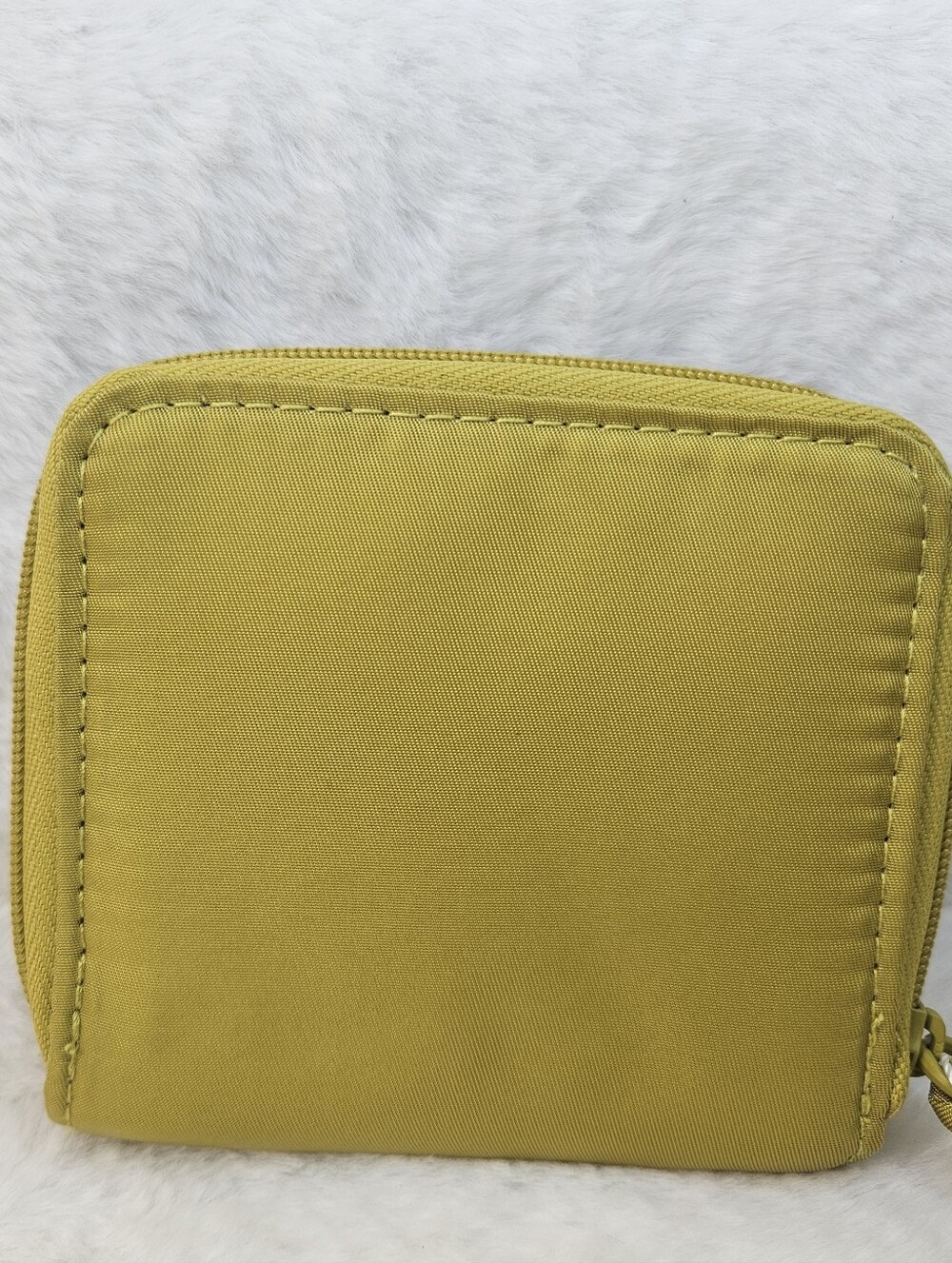 Vera Bradley Golden Olive  Wallet - Picture 4 of 7